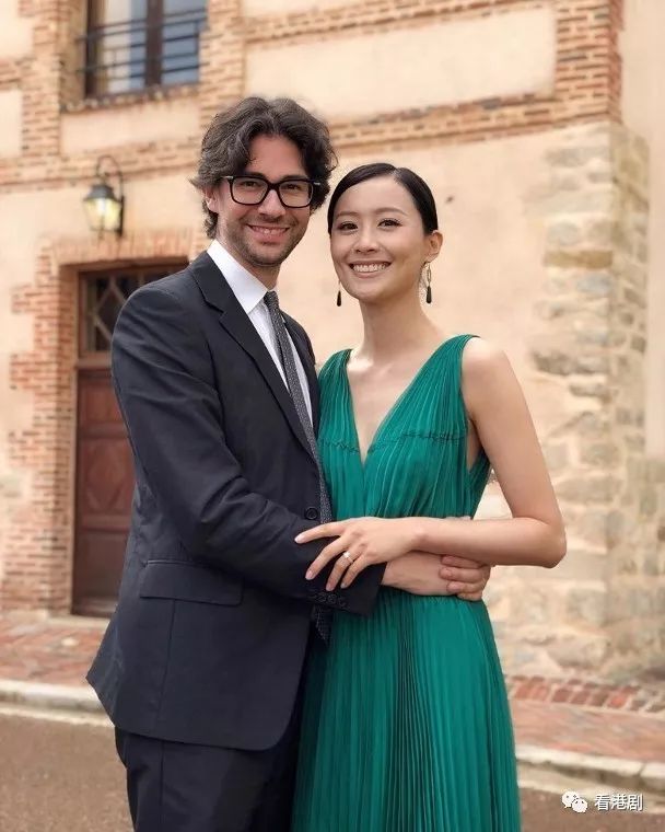 有新相喇!法拉孖靓仔老公去婚礼恩爱到晕