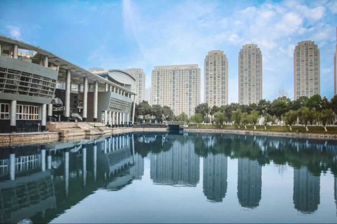 欢迎选择宁波职业技术学院