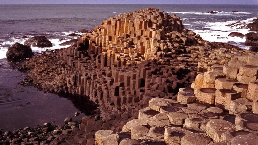 十五米水晶,百米石浪,世界十大地质奇观你见过多少?