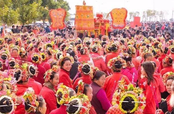 台湾缠花文化交流团走进泉州蟳埔村