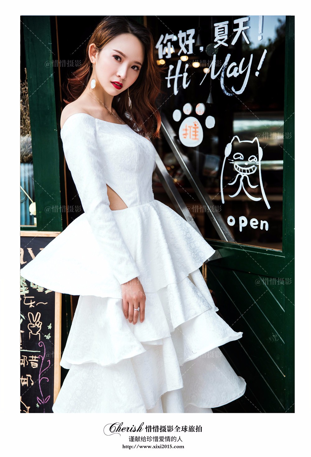 新人拍婚纱照选择几套服装更合适呢?有哪些挑