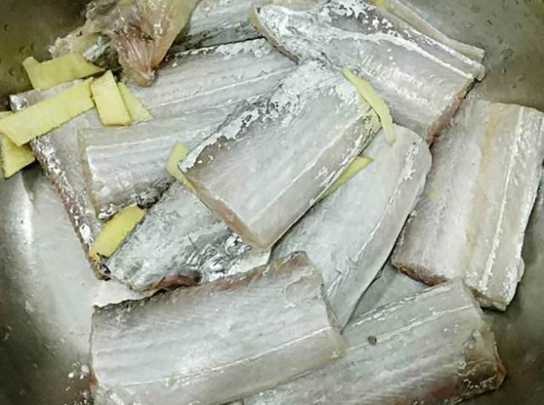 怎么在家炸香酥带鱼 3a016b13a07e44b092a0575b2ad6091c.jpeg