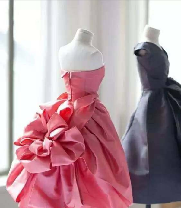 自己怎样学习做衣服 407ab9fe2fe1448b8832cd8e5b5fc580.png