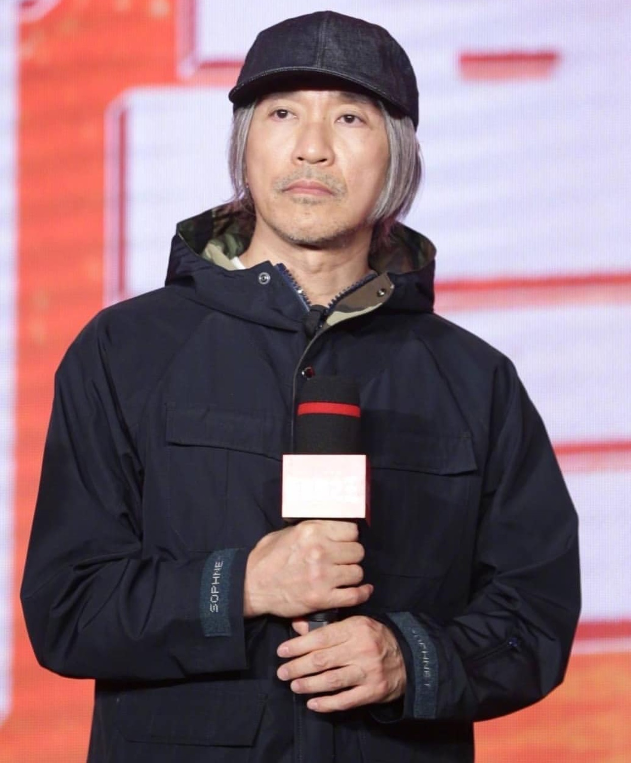 向华强太太陈岚在节目里再次数落星爷不是,向