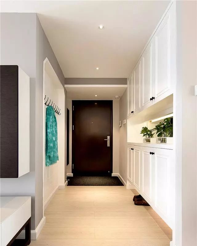 入户鞋柜款式 45d983777b3748b281f51af447eaaf13.jpeg