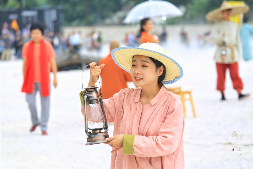 王潮歌《只有峨眉山》全球首演,一座戲劇幻城,看完全劇要六天 王潮歌《只有峨眉山》全球首演,一座戲劇幻城,看完全劇要六天