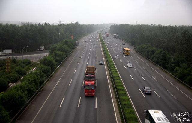 新手多久能跑公路 687b94ab9558436e98f701e16c908849.jpeg