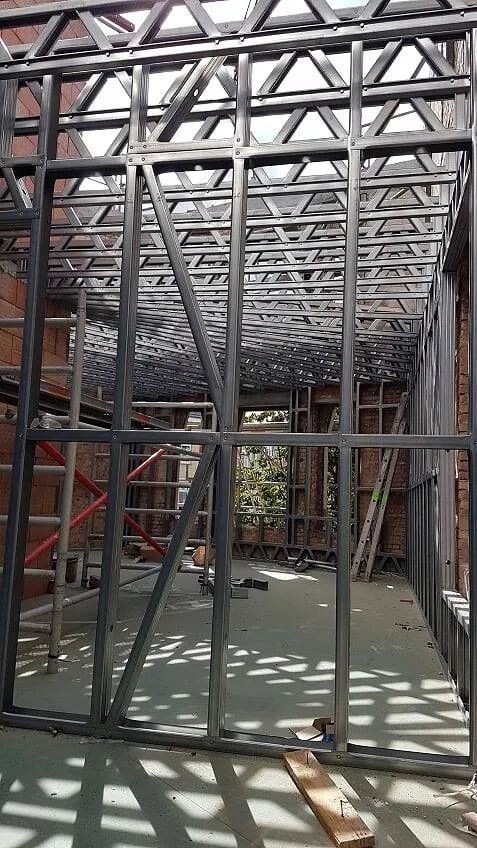 本期介绍欧洲使用冷弯薄壁型钢结构体系,对类似建筑修缮的几个案例