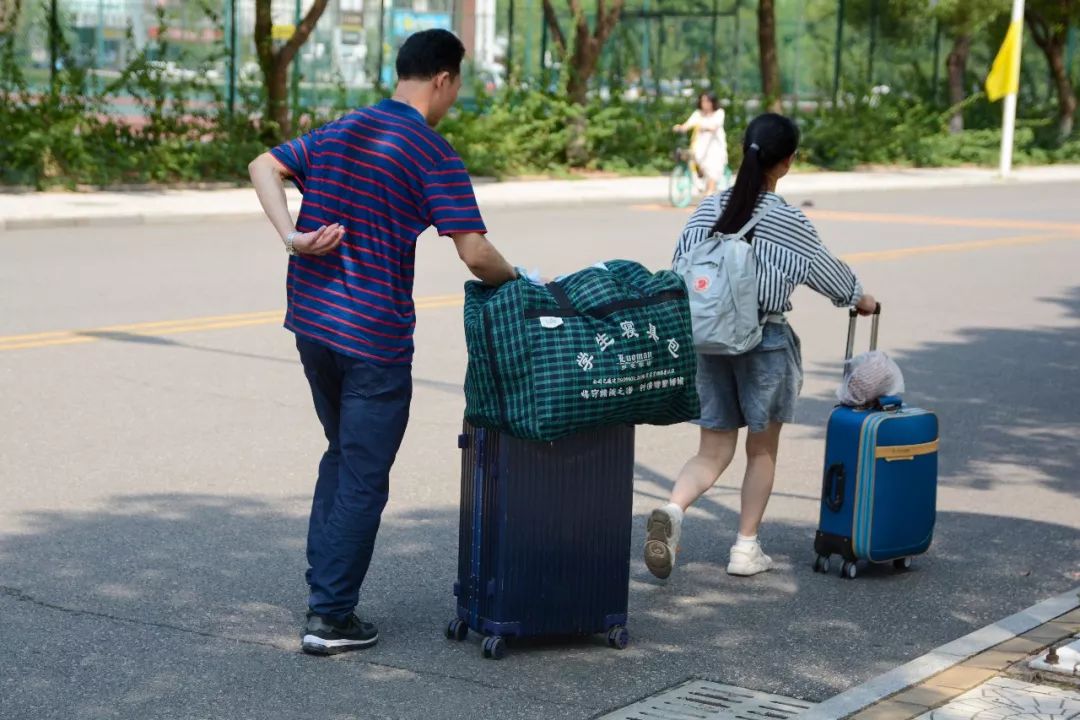 cbr摄影特辑 | 这是父母关于孩子的目送,我们观察了三年