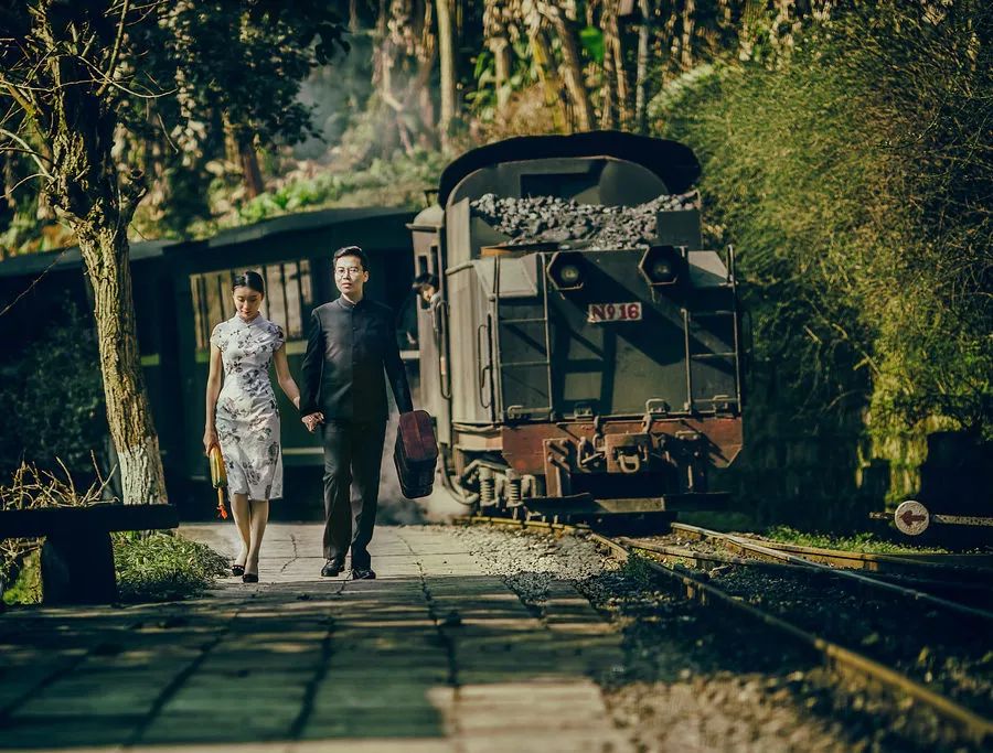 以前不离不弃的叫夫妻, 现在.