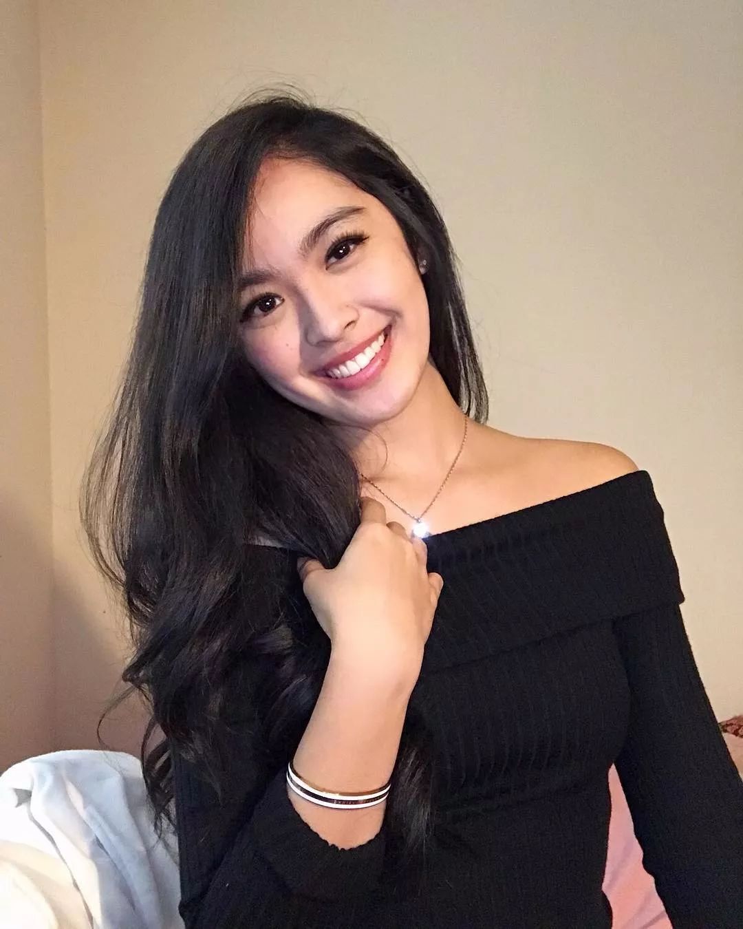 如何认识女网友 9bacdced431249e888aeb76d9eacd9e0.jpeg