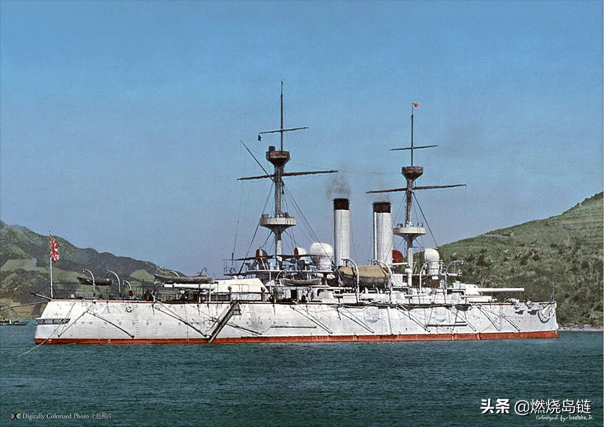 日本海军为对抗中国定远级而向英国购买的富士级战列舰