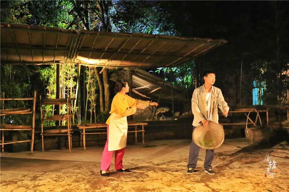 王潮歌《只有峨眉山》全球首演,一座戲劇幻城,看完全劇要六天 王潮歌《只有峨眉山》全球首演,一座戲劇幻城,看完全劇要六天
