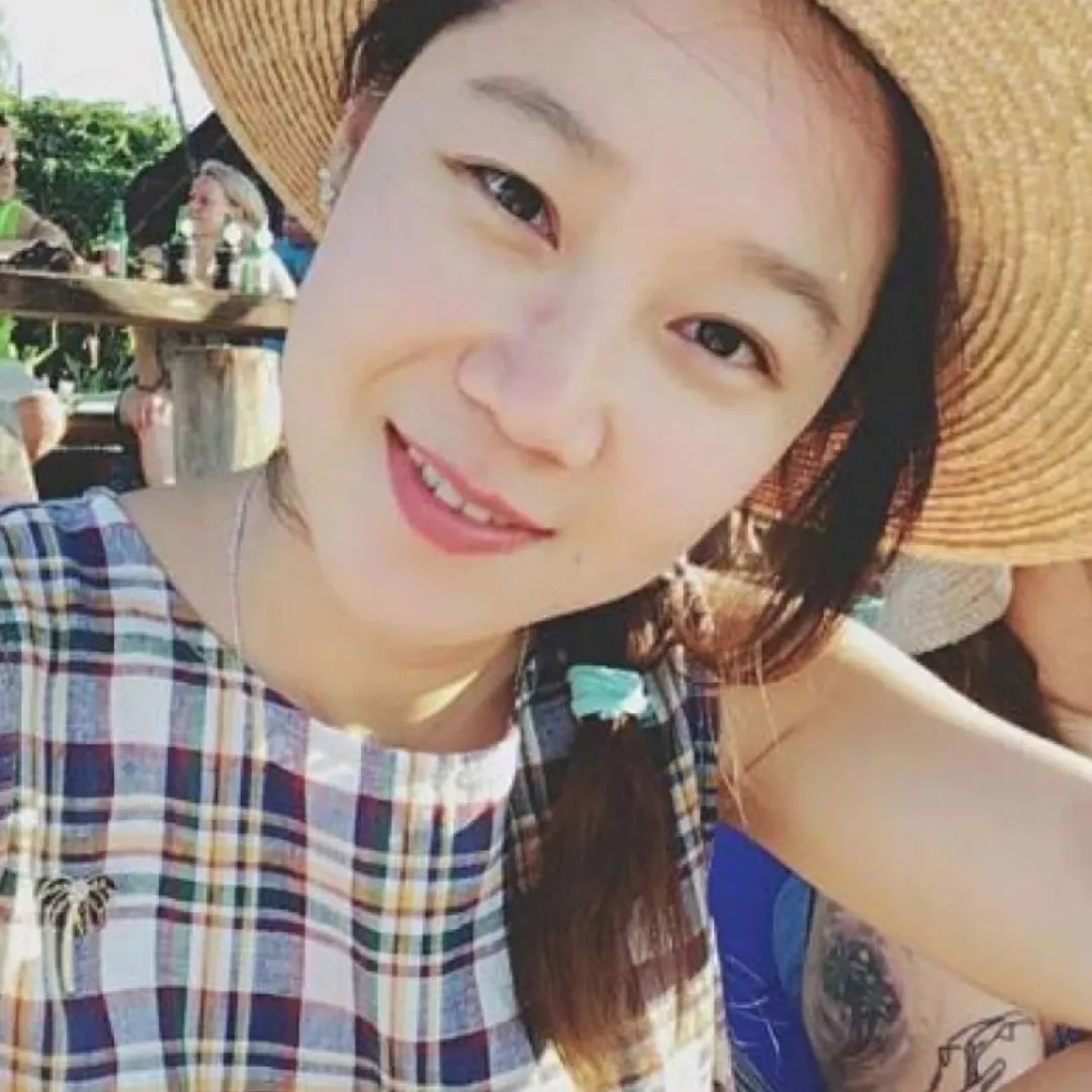 如何给女生拍侧脸 b4086ba8d977423eb94d4f33621991e0.jpeg