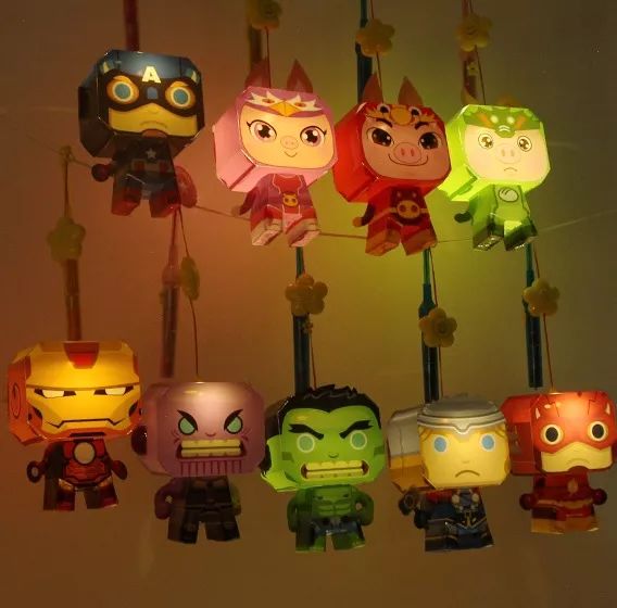 虾摆成灯笼猜成语_看图猜成语