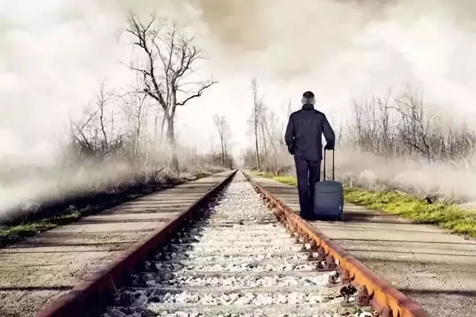 疯狂猜成语气在山上_看图猜成语