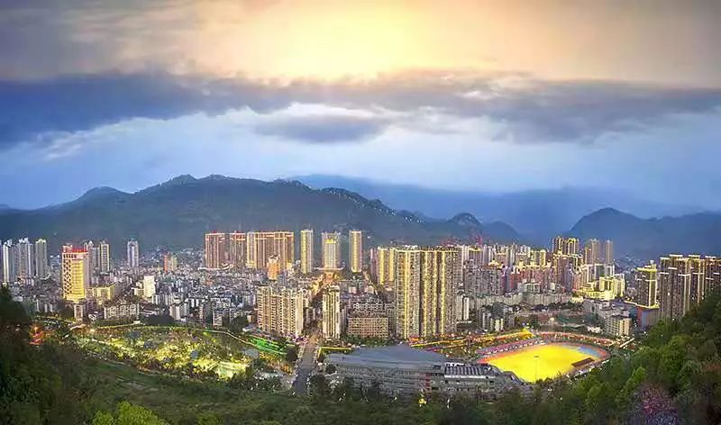 万盛gdp_万盛奥陶纪公园