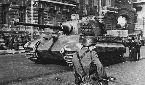 1945年2月德国西部帕德博恩市近郊阻击战,德国第507重装甲营