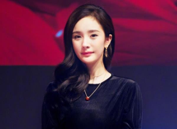 杨幂新恋情被骂上热搜:我离过婚,就不配再拥