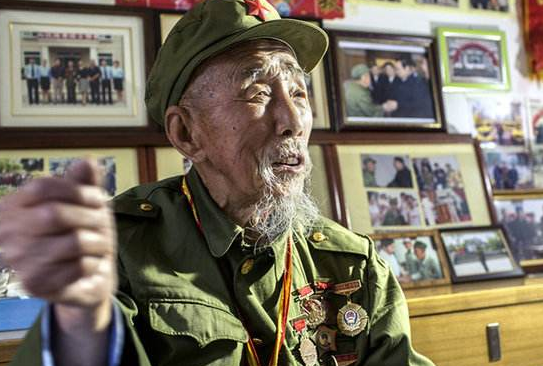 老兵威武!弹片在他身体里70年,临终遗言感人肺腑_李先忠