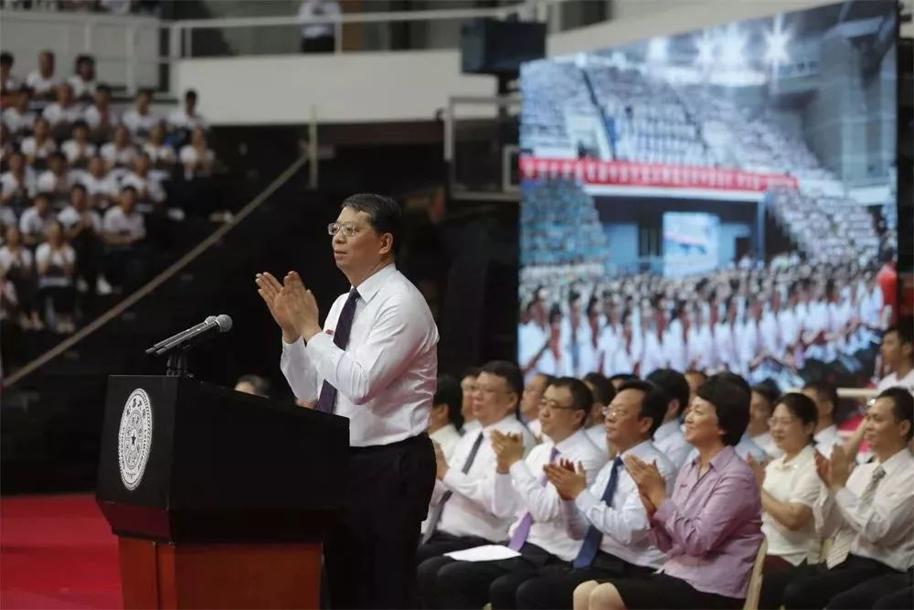 这个自贡人在清华大学的演讲值得转给每个孩子看