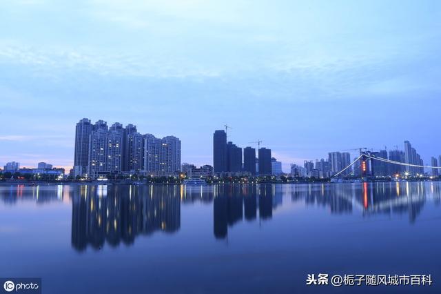 咸宁市gdp排行榜_咸宁市地图(2)