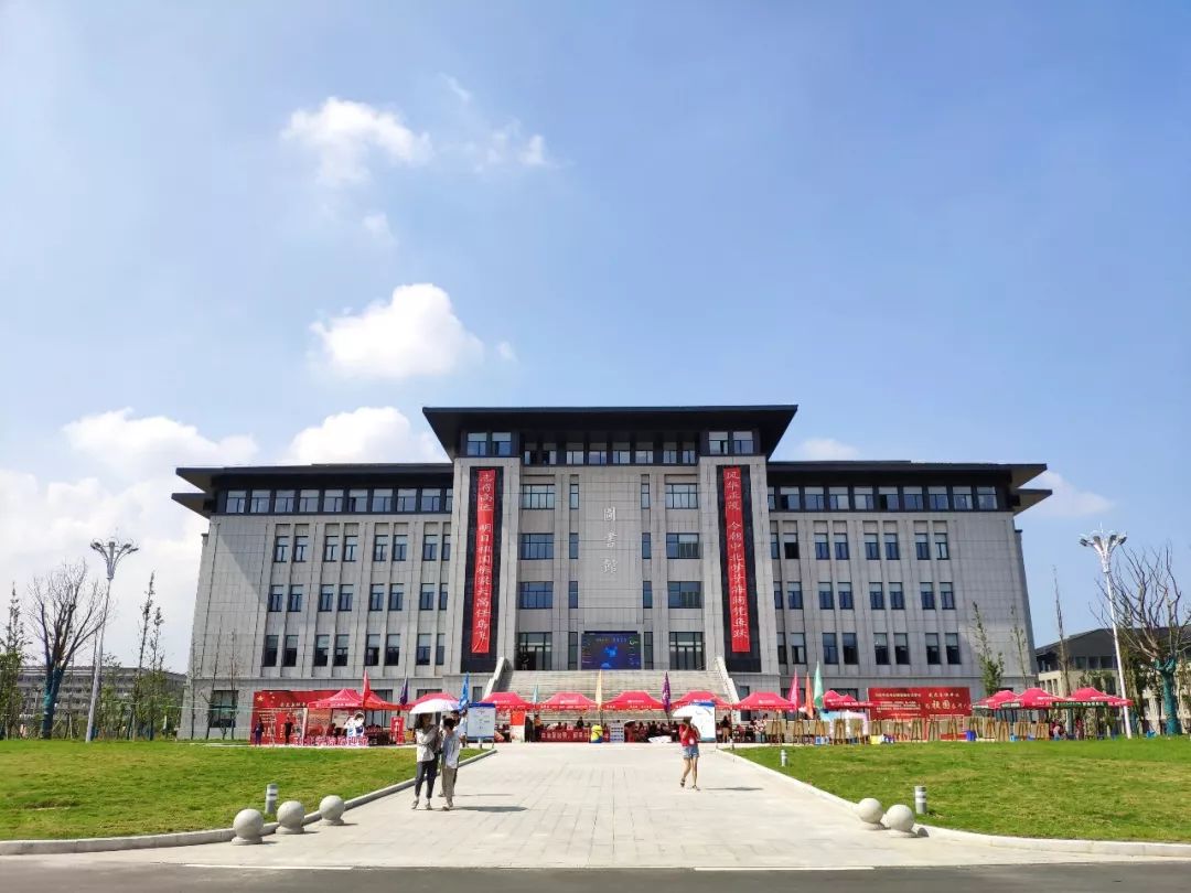 报到流程图,小编仿佛回到了当年大学开学时