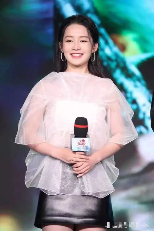 李沁活动照