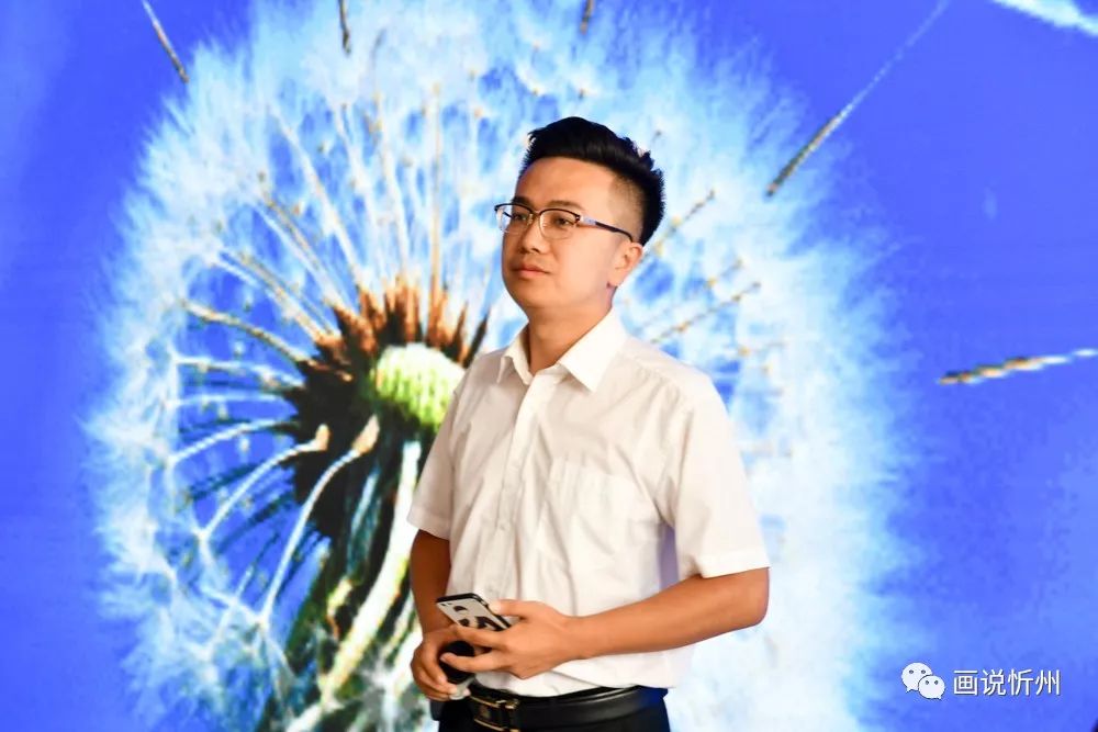 弘扬尊师新风尚做四有好老师忻州实验双语学校庆祝第35个教师节