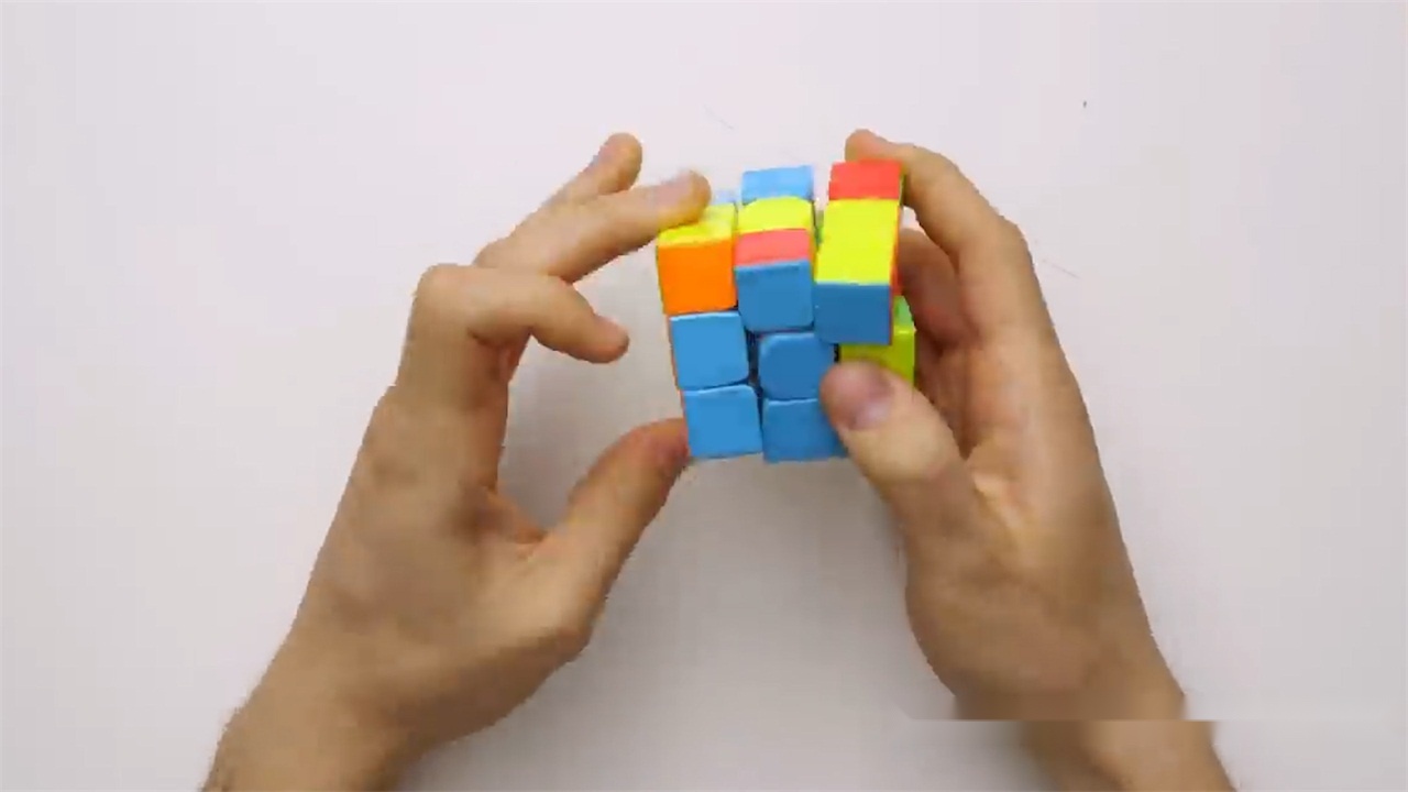 魔方是什么类型的玩具 27b1a95a3c5b4c15aa5c7be753ef9139.jpeg