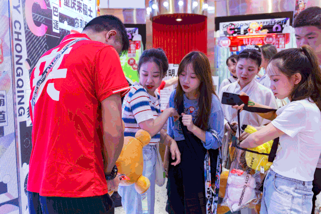 让你365g手机内存都不够拍 长草颜团子,gon的旱獭,制冷少女 破耳兔