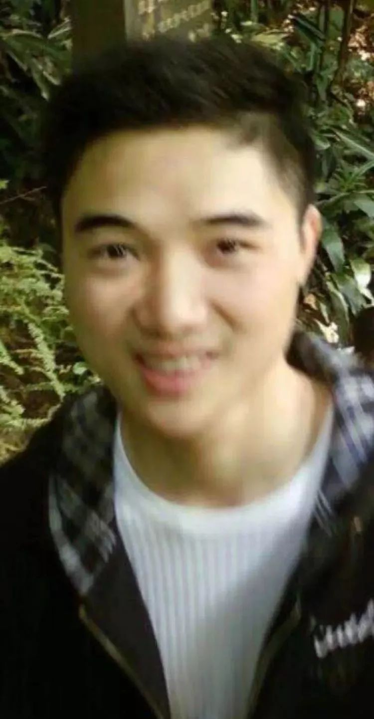 大家帮帮这个可怜的