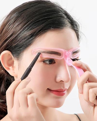 如何简单化妆出门 4805092b7cfe4ddfbd9f66374058a4e1.jpeg