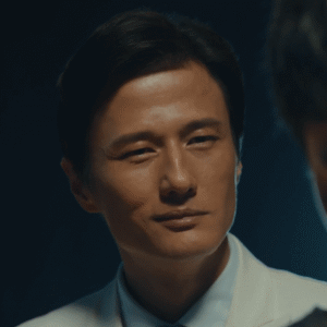 香港电影里的危险男人尹子维,用 邪魅坏笑 征服观众
