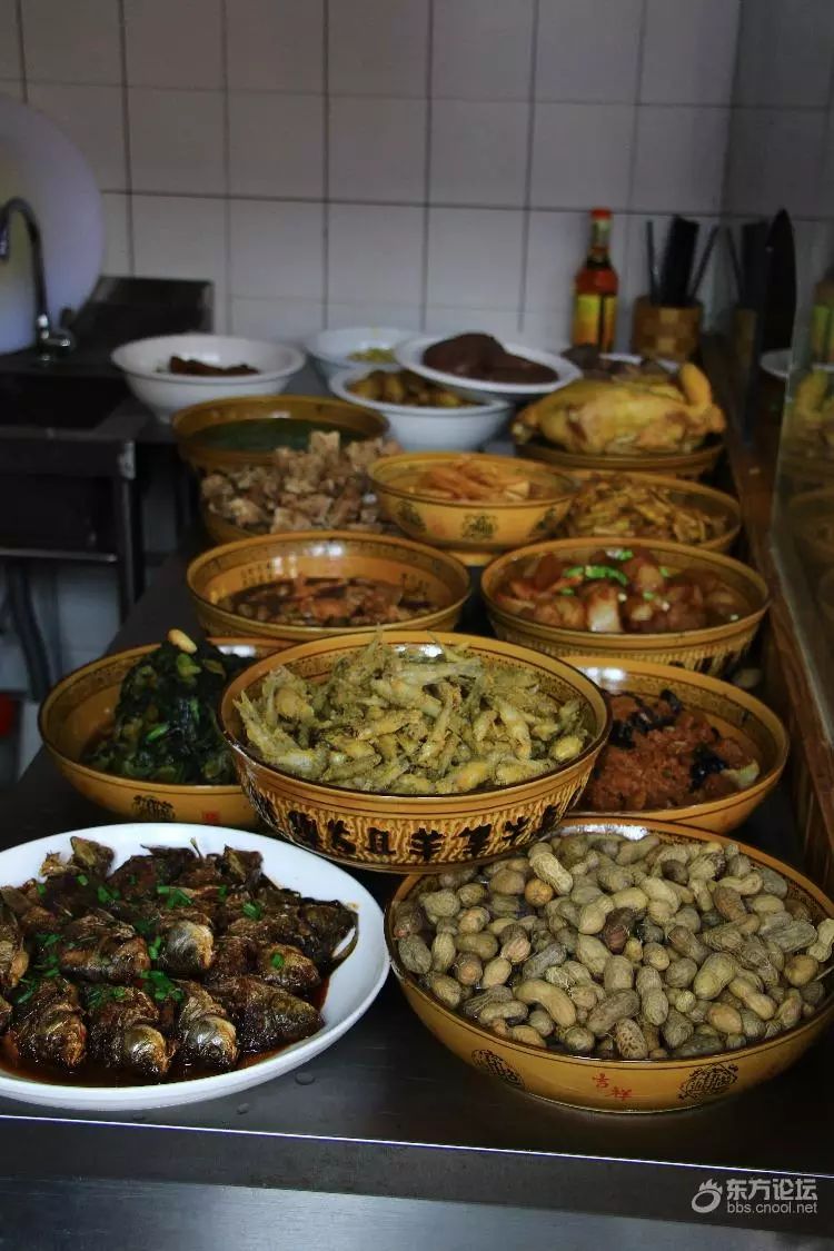 说起宁波的老街 不少人想起南塘老街 但其实在东钱湖 还有个韩岭老街