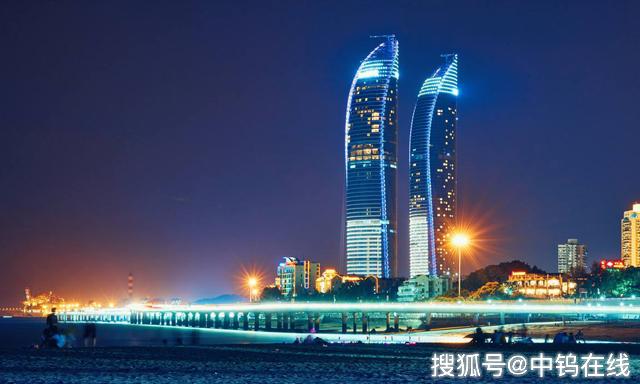 厦门世贸双子塔图片