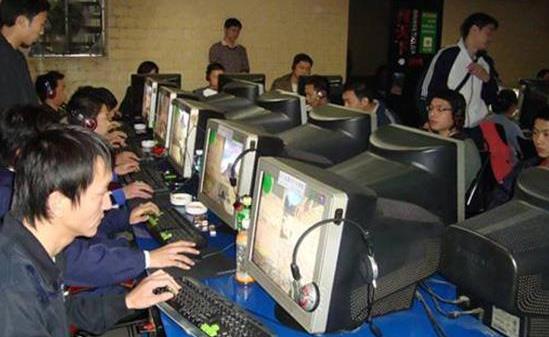 在网吧玩传奇视频 67c8f3e6c3c3436982864e699ae765c6.jpeg