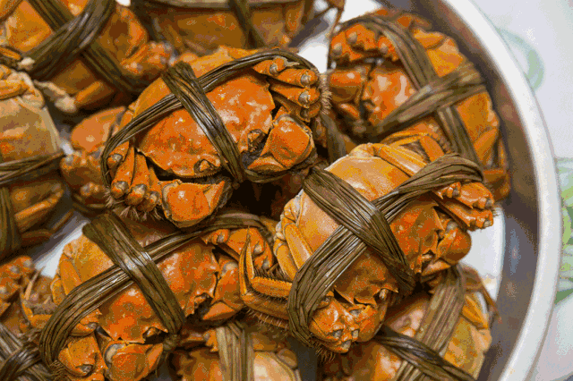你知道大闸蟹真正的吃法吗?背后真的很考究!