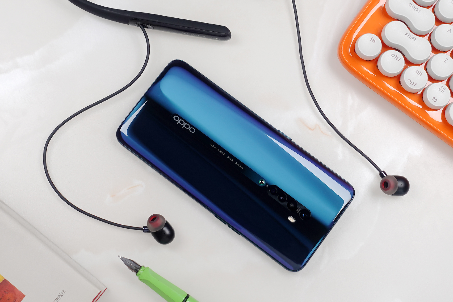 6.5寸全景屏 灵动梦幻背面 opporeno2海洋之心图赏