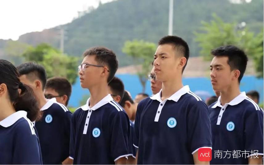 华中师范大学珠海附属中学投入使用,首批378名学生报道