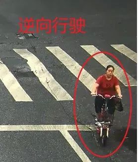 怎样拍视频上镜 8e5cab1828264712b115a764ff6bbc01.jpeg