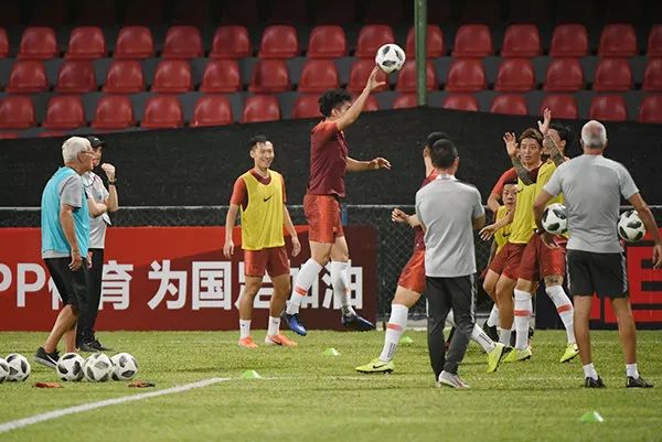 中国马尔代夫足球直播[中国足球队马尔代夫直播]