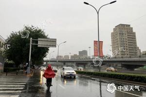 上班带伞！教师节北京降雨持续将影响早高峰出行