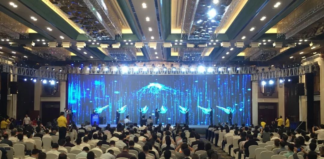 会信息发布暨大赛启动仪式;中国长城工业集团有限公司副总裁郭昭平