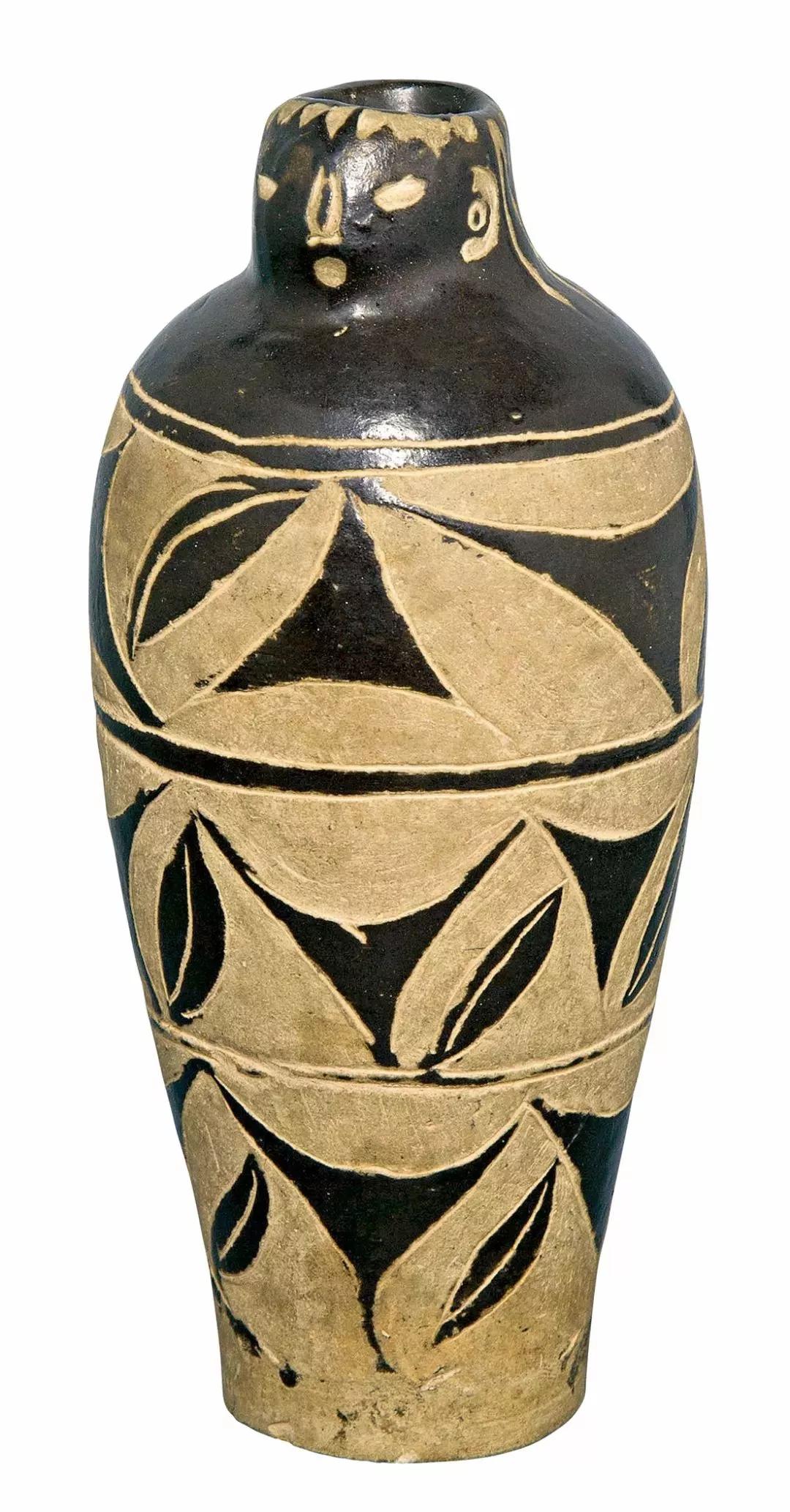 云中花朵下面酒坛猜成语_酒坛简笔画