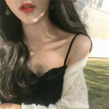 「女生头像 情侣网名 」十有八九,八九不离十.