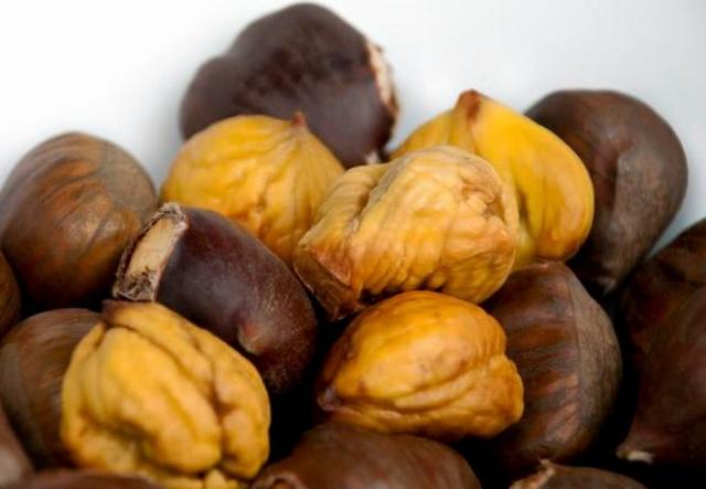 板栗如何去壳最快最好 e42297b3262245f4bf18fd70ae3b611a.jpeg