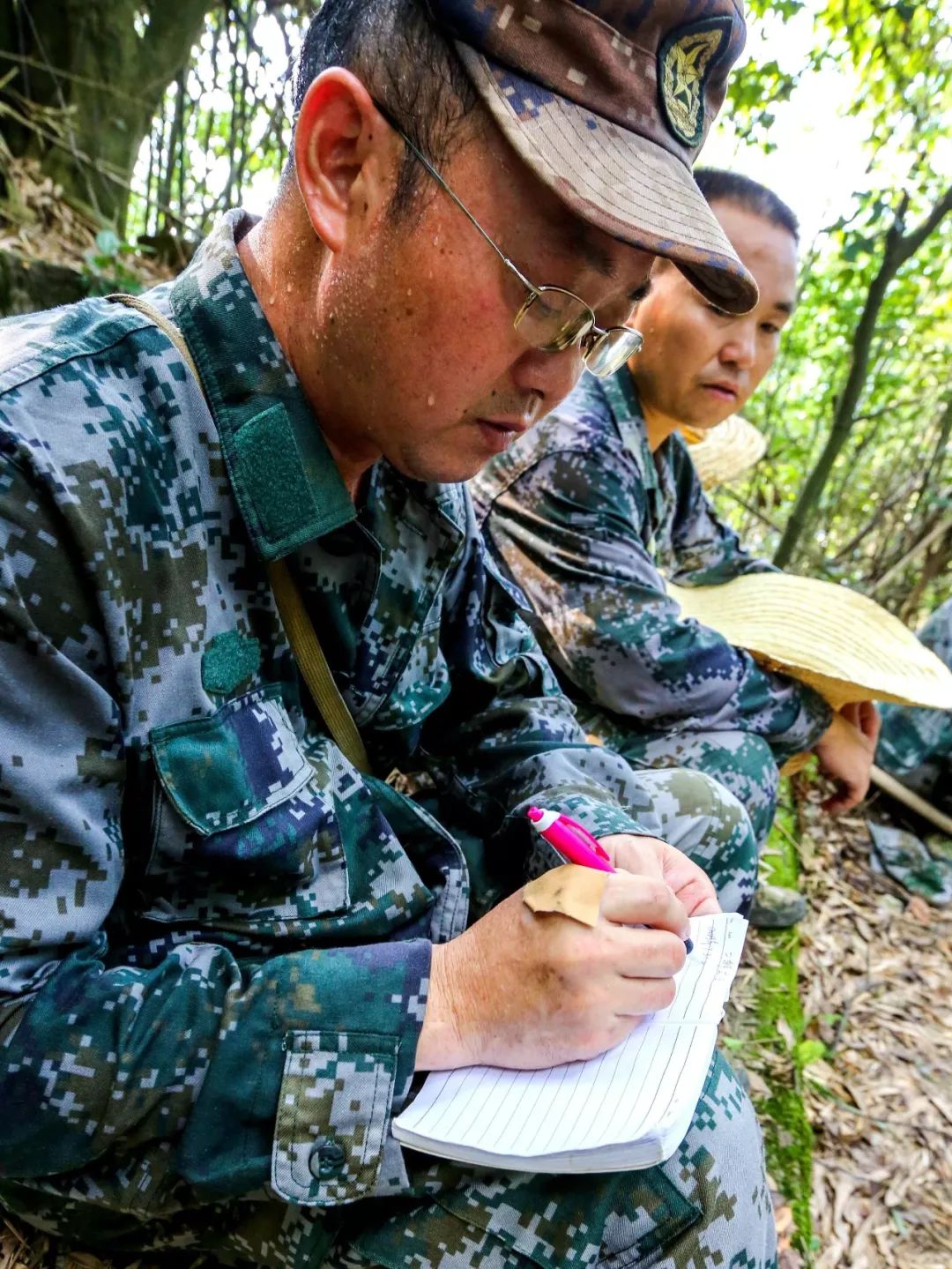 峡江人口数_峡江中学毕业照