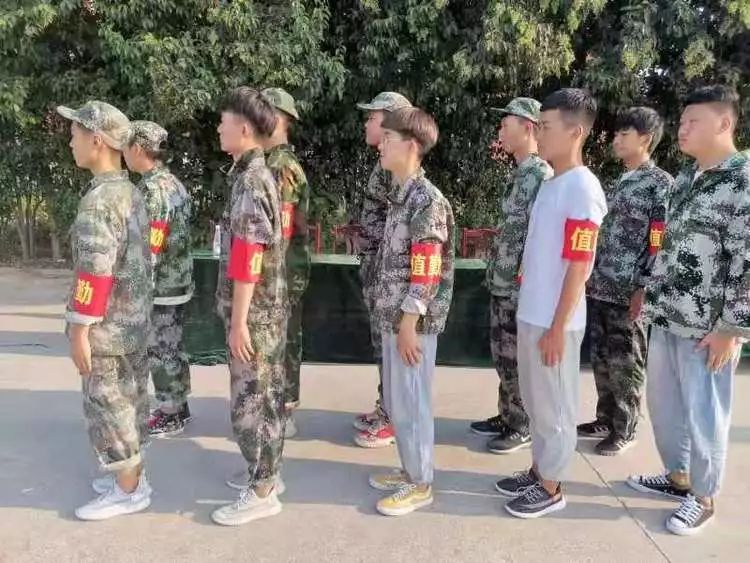 焦作市东湖素质教育学校2019年焦作市职业技术学校国防教育