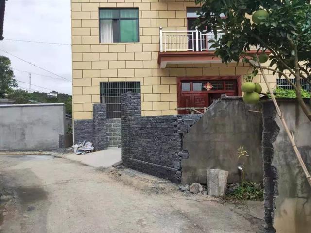 连新村人口_恶狼游戏新村洸图片
